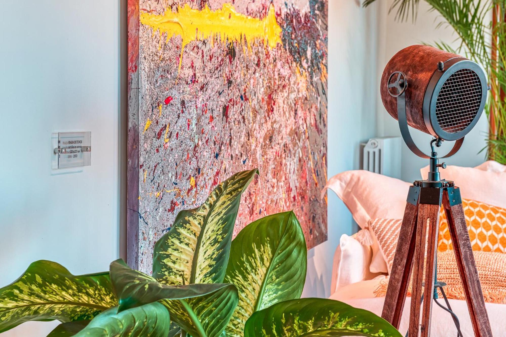 Skylife Art Gallery Loft - Riverfront Art Sanctuary Roma
